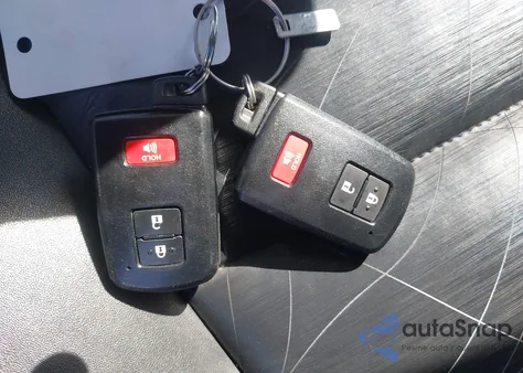 2012 Toyota Prius C Four from USA, damaged, VIN JTDKDTB33C1010431